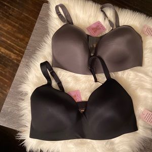 2 Savage x Fenty bras